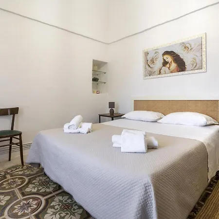 Nel Villa